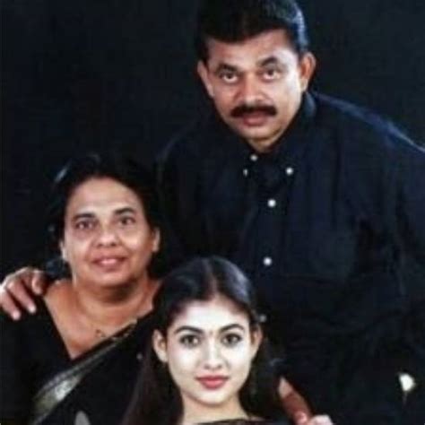 nayanthara native place|nayanthara mother and father.